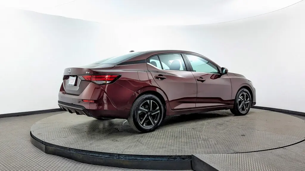 2024 Nissan Sentra SV photo 2