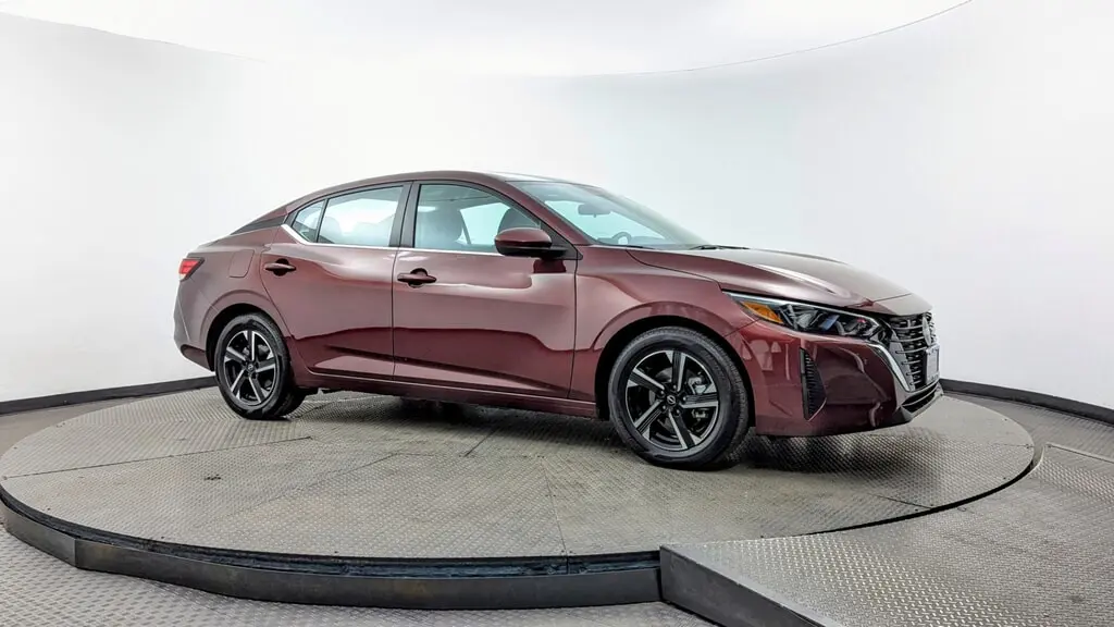 2024 Nissan Sentra SV photo 4