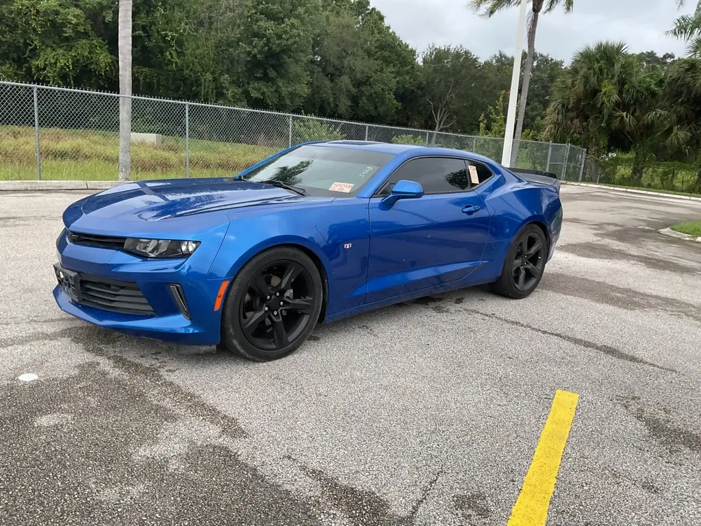 2018 Chevrolet Camaro 1LT photo 3