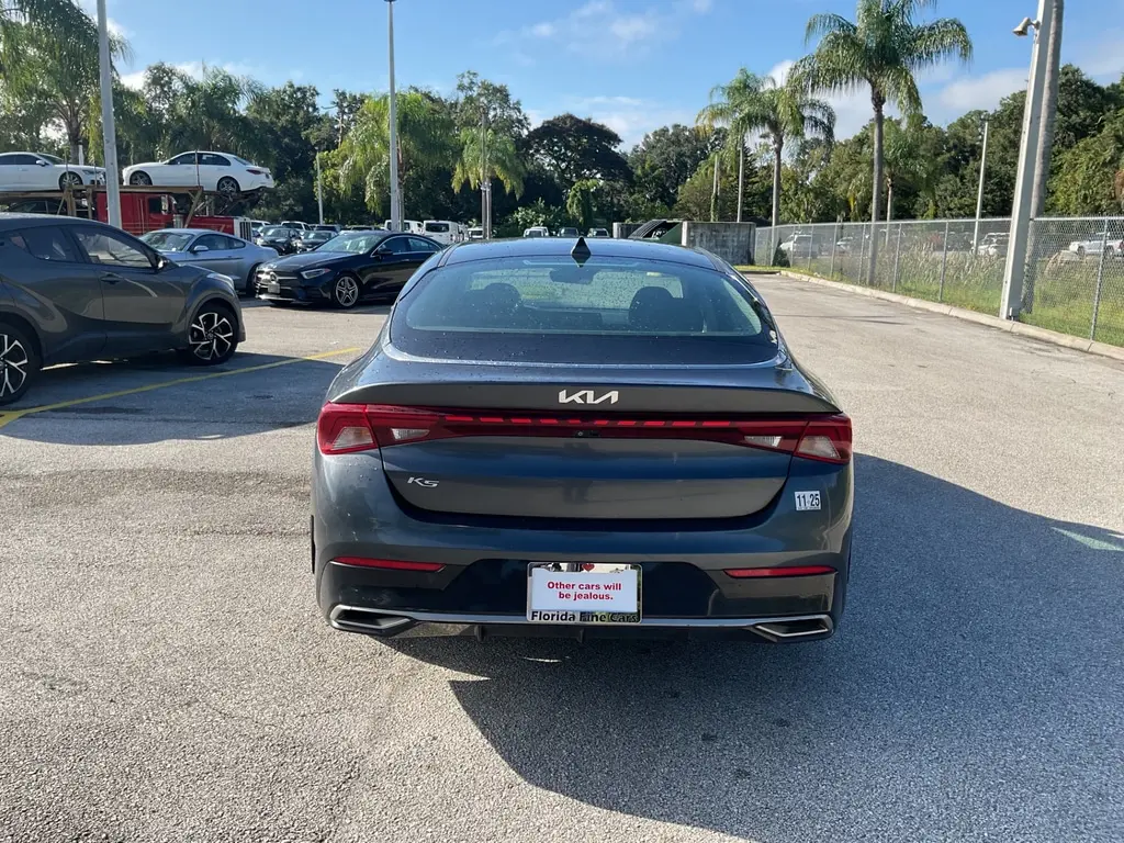 2022 Kia K5 LXS photo 3