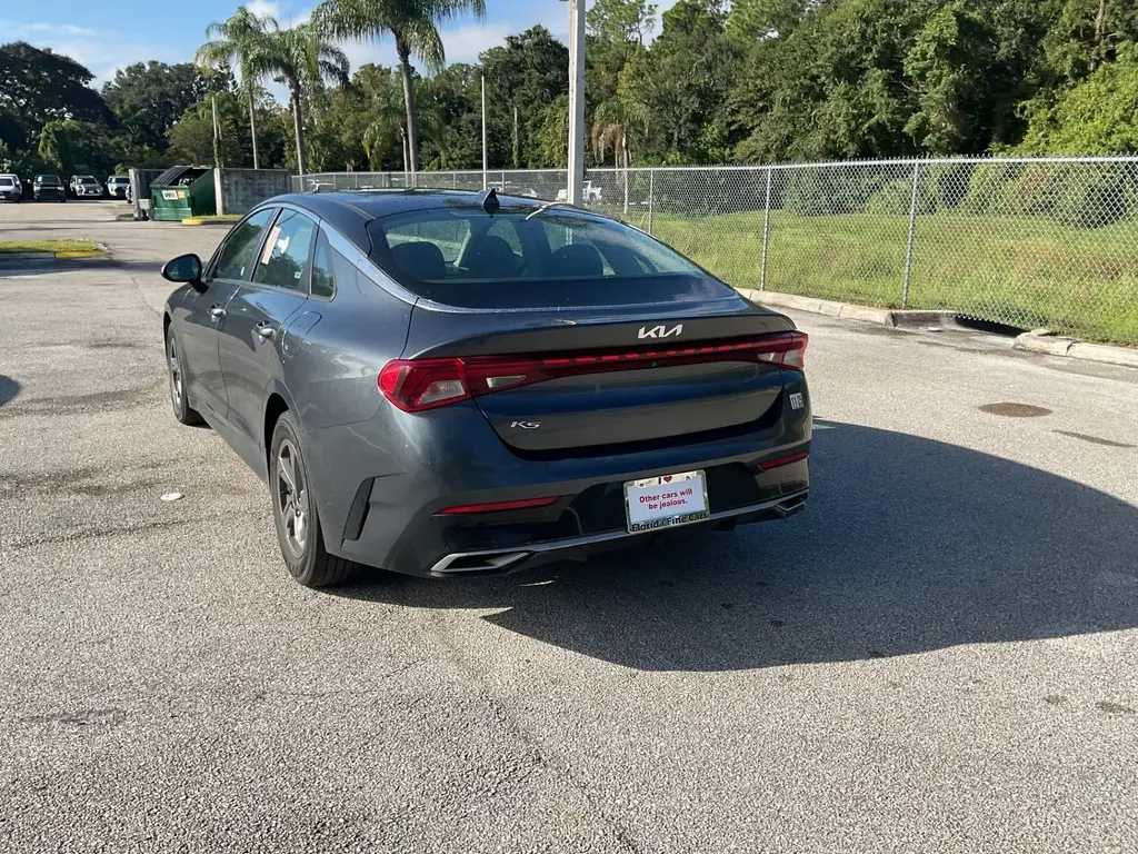 2022 Kia K5 LXS photo 4
