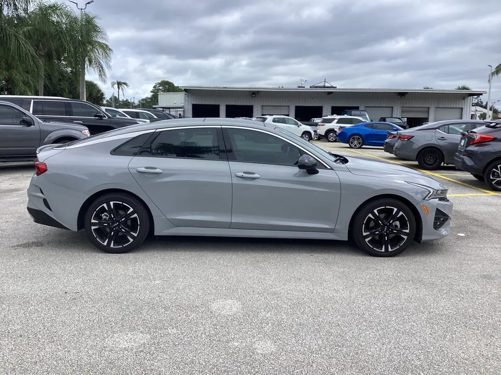 2024 Kia K5 GT-Line photo 8
