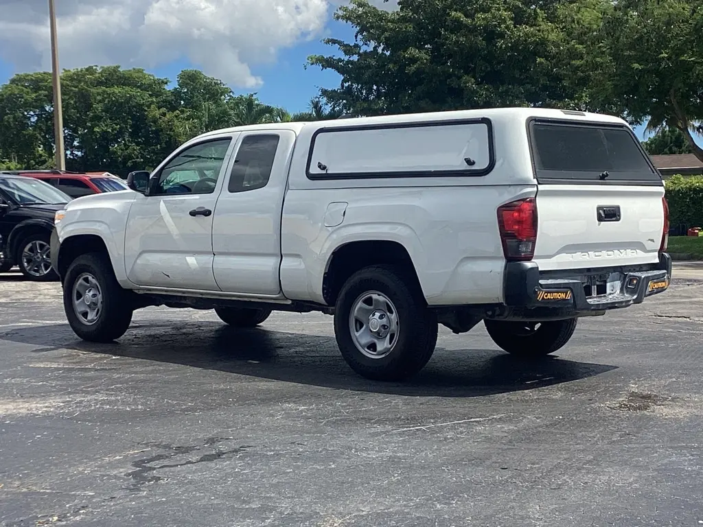 2021 Toyota Tacoma SR photo 4
