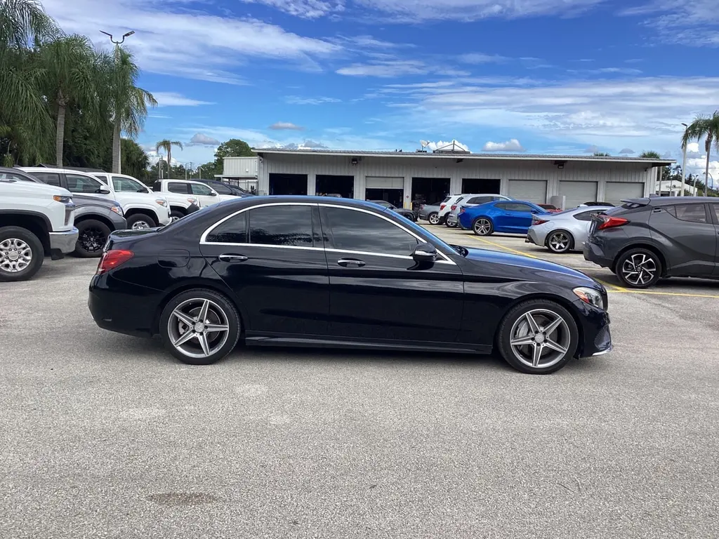 2015 Mercedes Benz C 400 photo 2