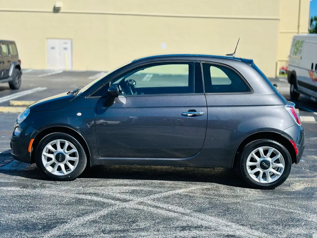 2017 Fiat 500 Pop photo 3