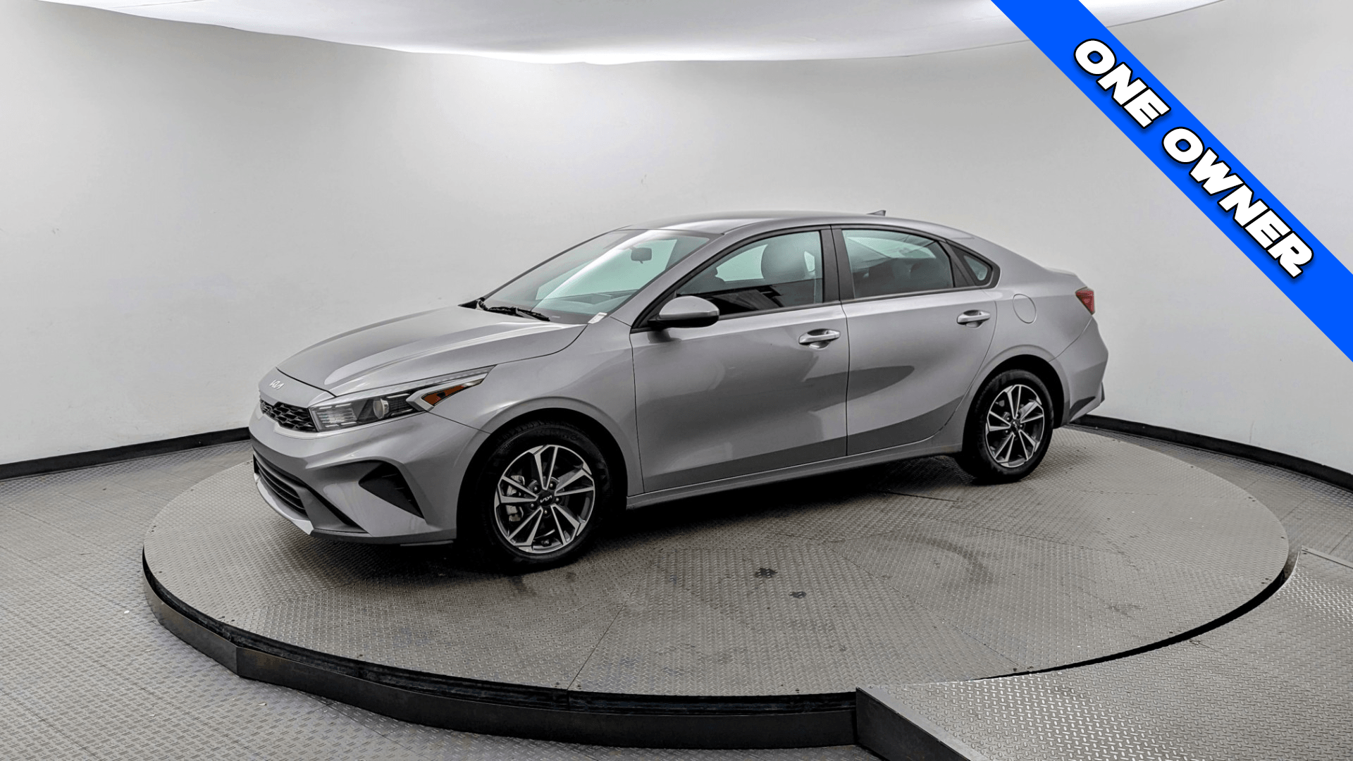 2024 Kia Forte LXS's photo