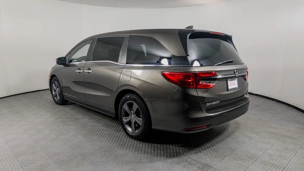 2021 Honda Odyssey EX photo 3
