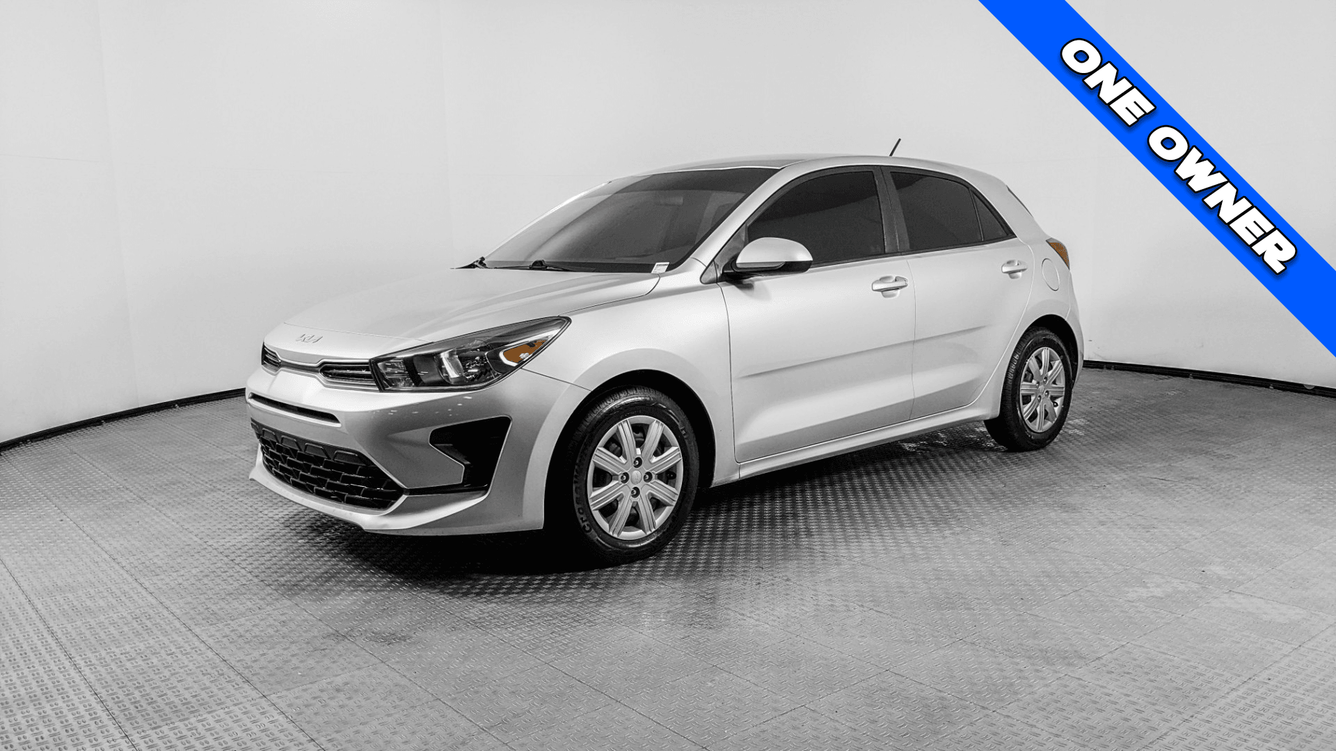 2022 Kia Rio 5-Door S's photo