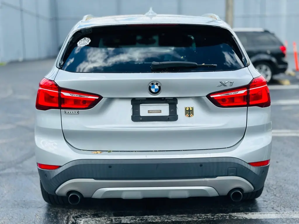 2017 Bmw X1 XDrive28i photo 4