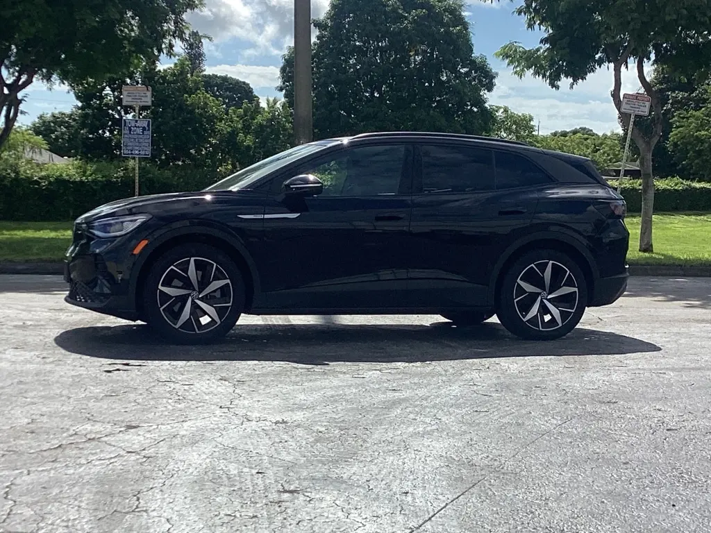 2023 Volkswagen ID.4 Pro S photo 3