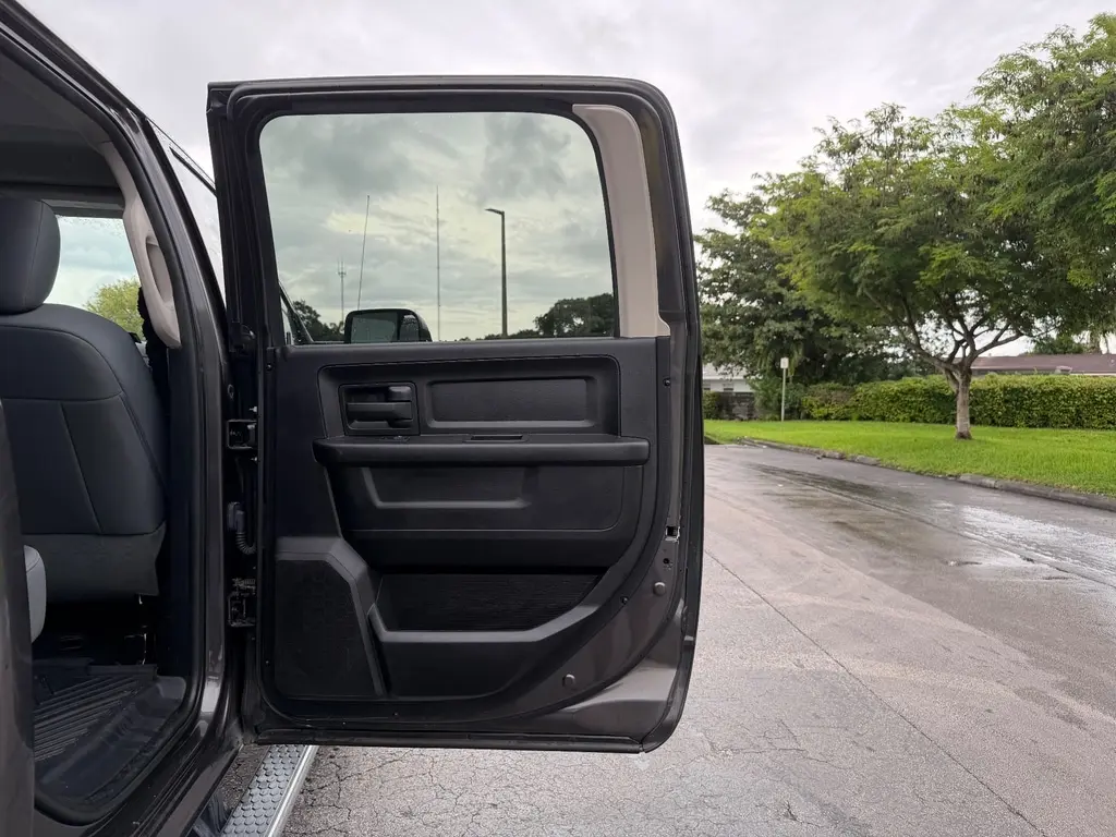 Florida Fine Cars - Used RAM 2500 2017 MIAMI TRADESMAN