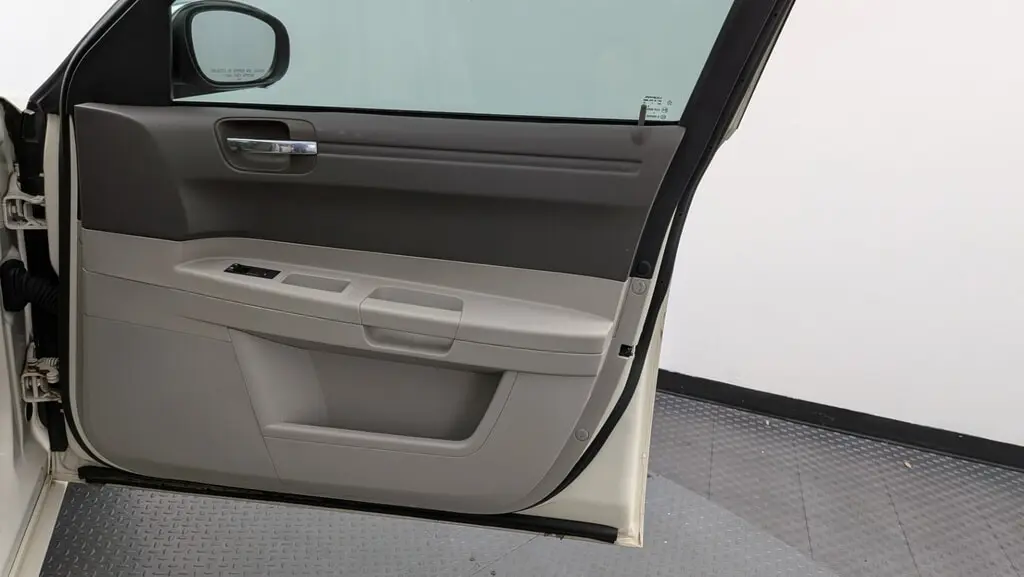 Florida Fine Cars - Used CHRYSLER 300 2008 WEST PALM LX