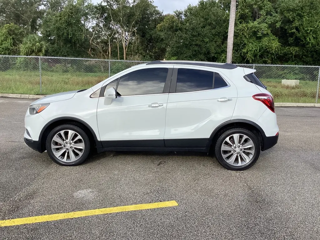 2017 Buick Encore Preferred photo 4