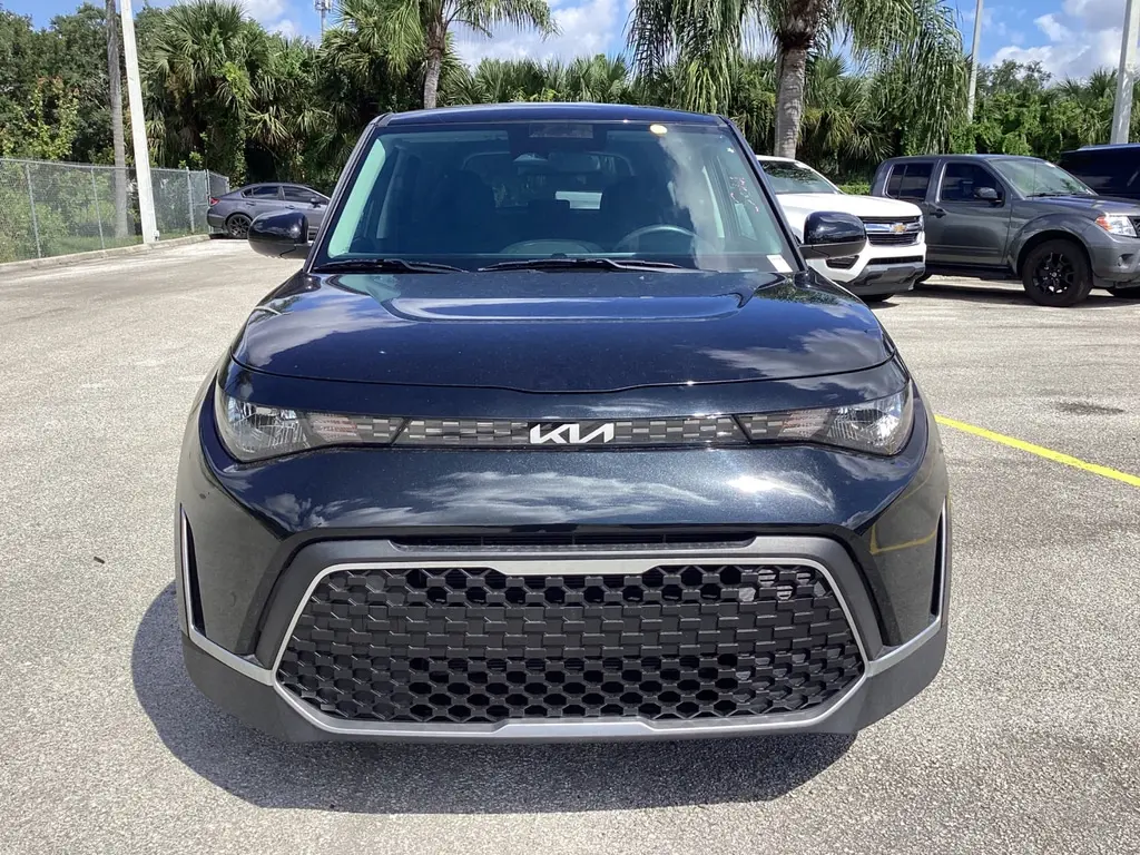 2023 Kia Soul LX S photo 5