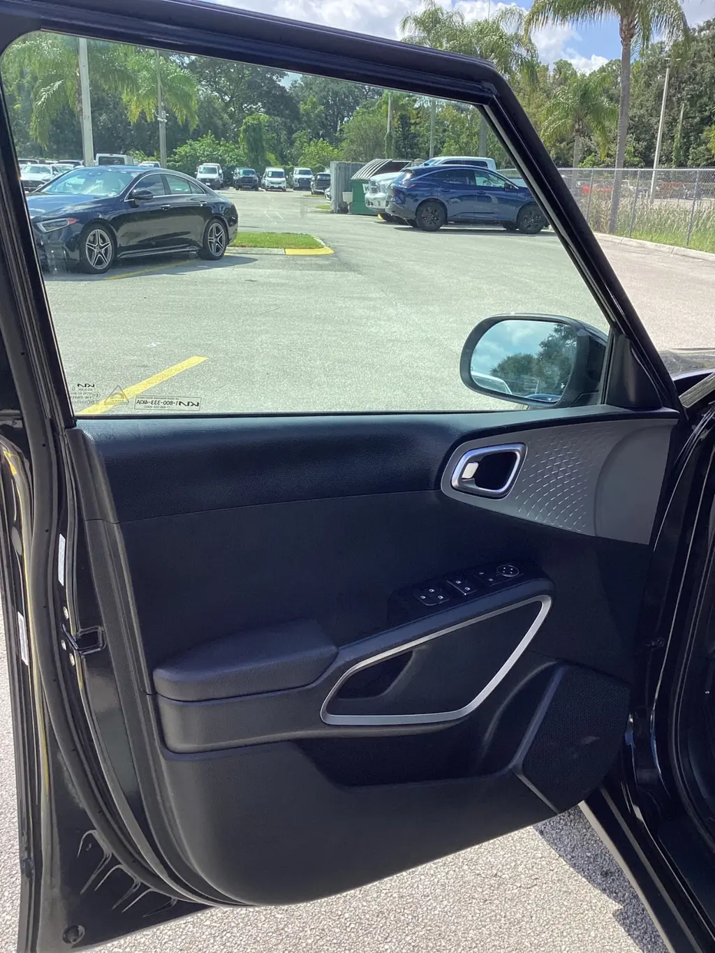2023 Kia Soul LX S photo 6