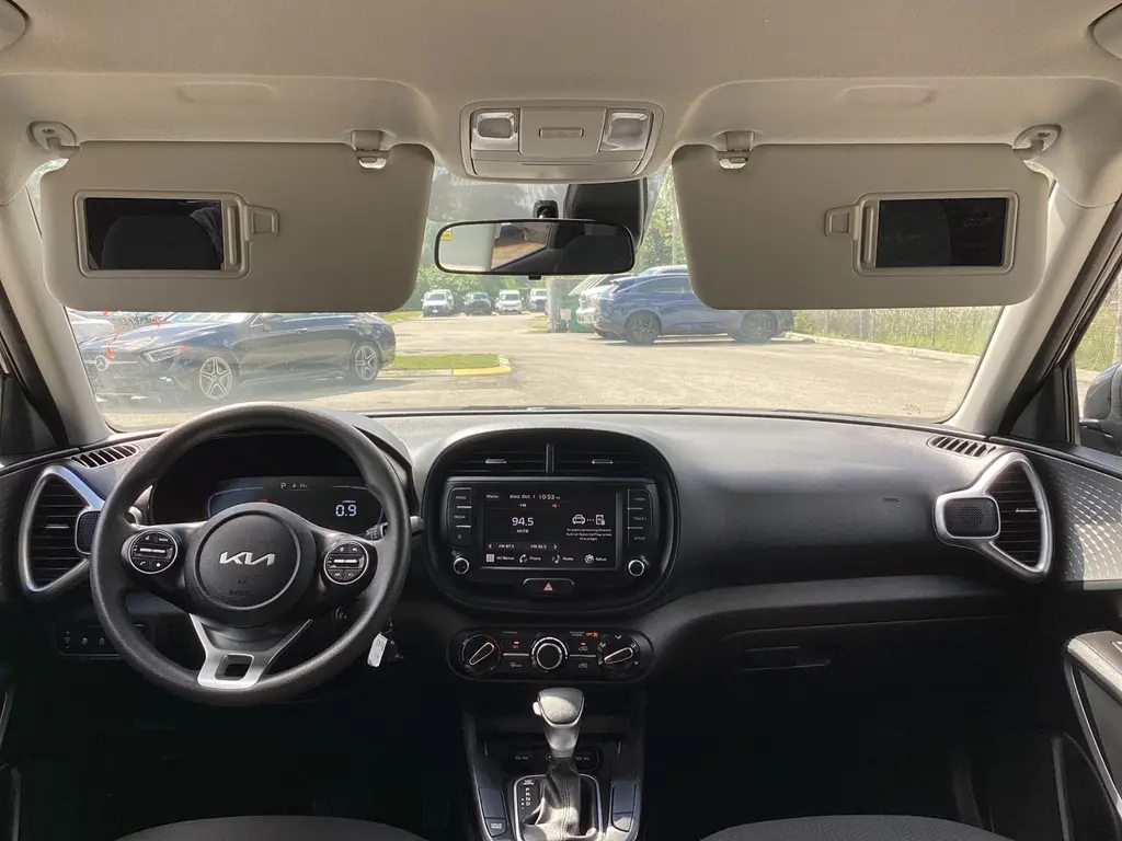 2023 Kia Soul LX S photo 19