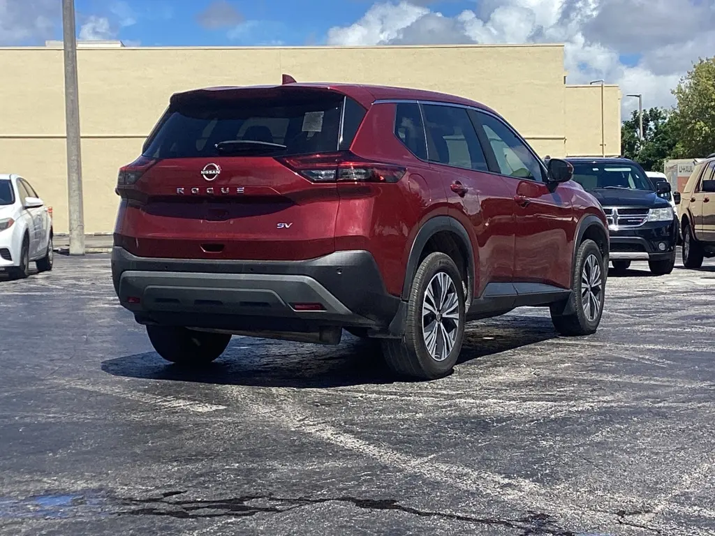 2023 Nissan Rogue SV photo 2