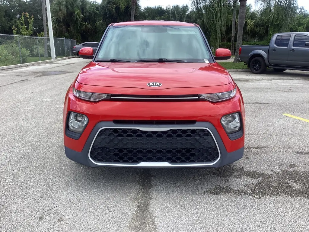 2020 Kia Soul LX photo 2