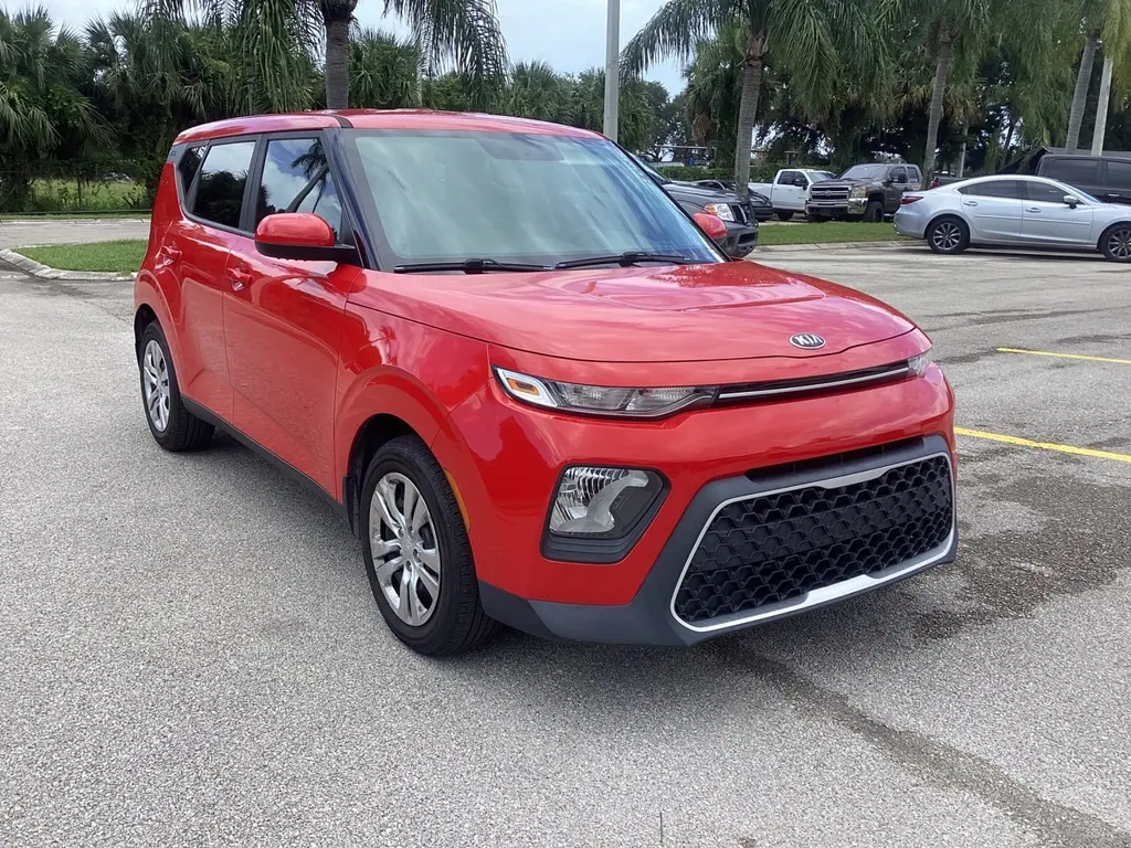 2020 Kia Soul LX photo 3