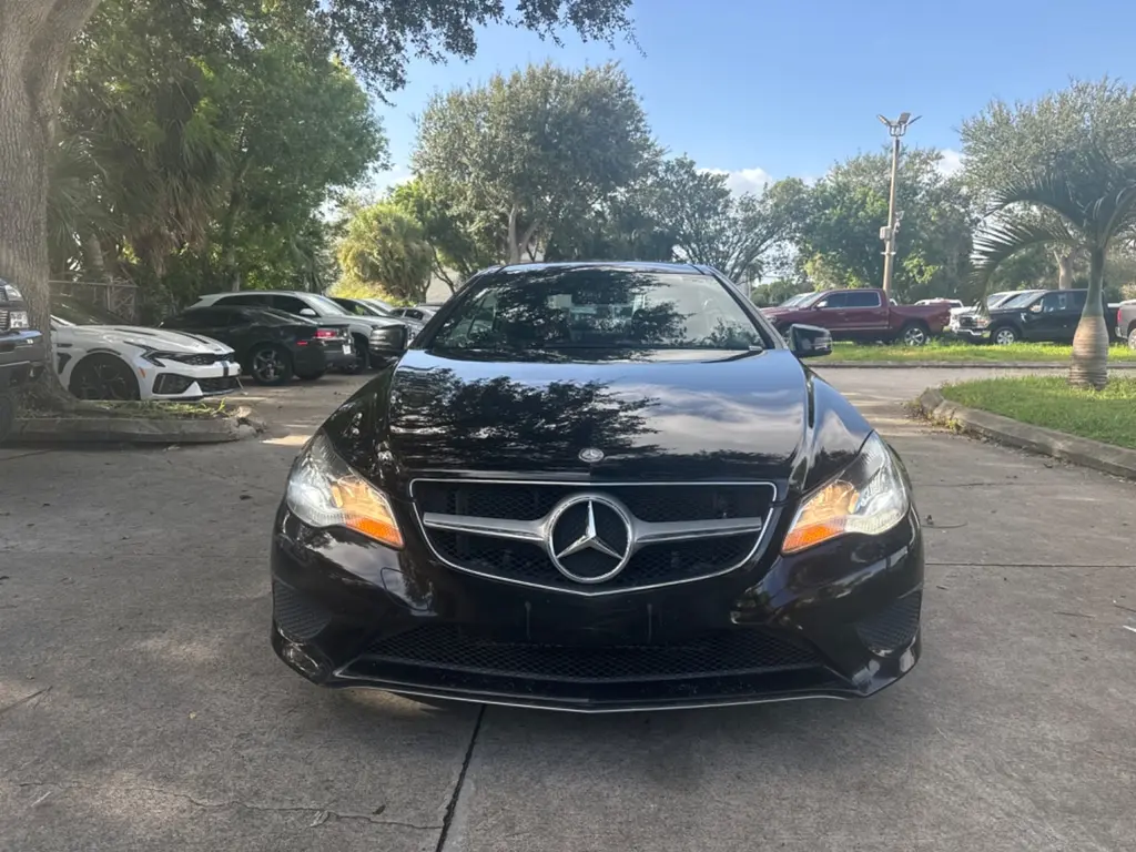 2014 Mercedes Benz E 350 photo 2
