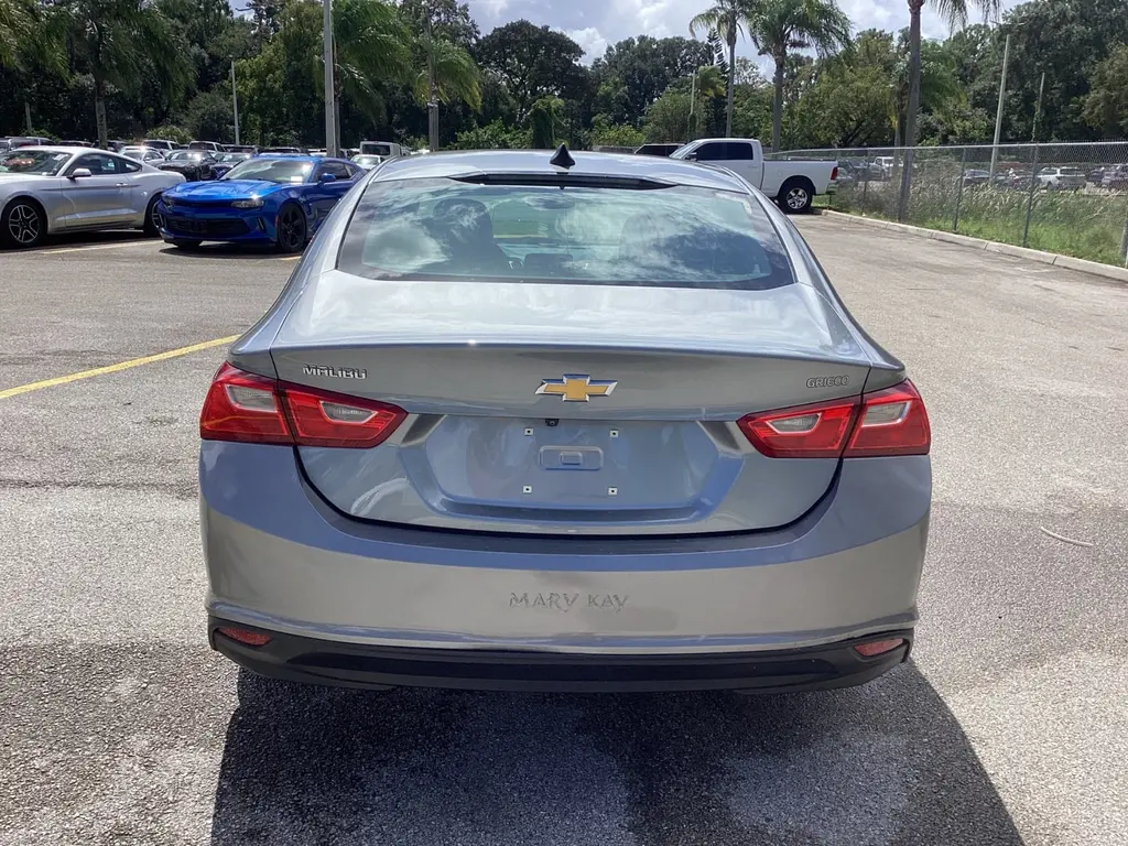 2023 Chevrolet Malibu LS photo 3