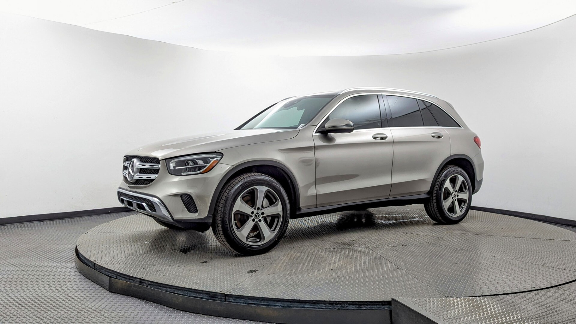 2020 Mercedes-Benz GLC GLC300's photo