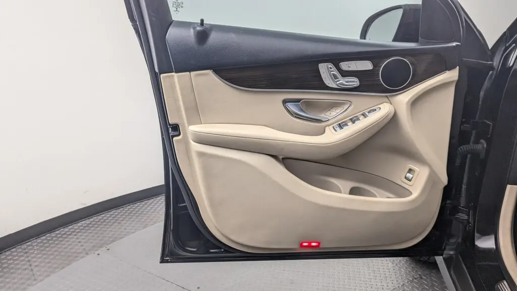 Florida Fine Cars - Used MERCEDES-BENZ GLC 2019 WEST PALM GLC 300