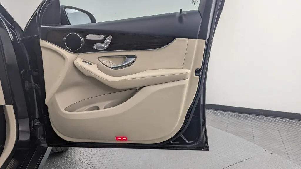 Florida Fine Cars - Used MERCEDES-BENZ GLC 2019 WEST PALM GLC 300