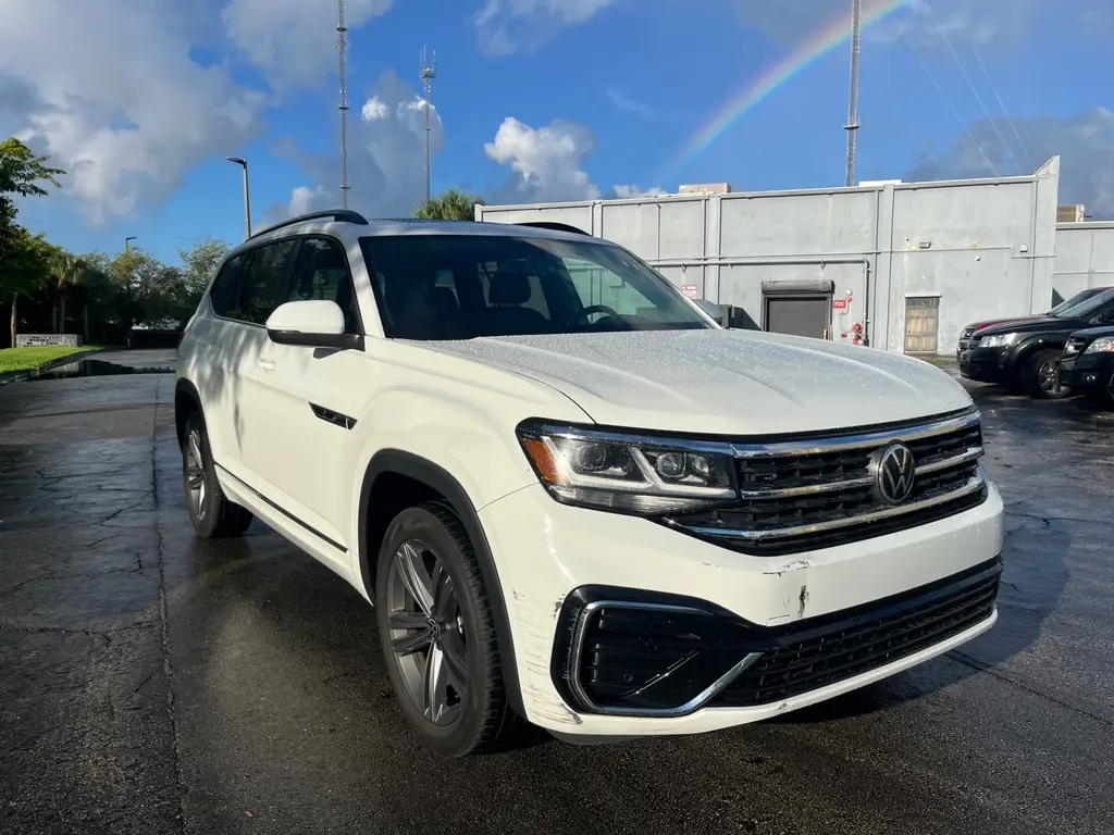 2021 Volkswagen Atlas V6 SE Technology R-Line photo 2