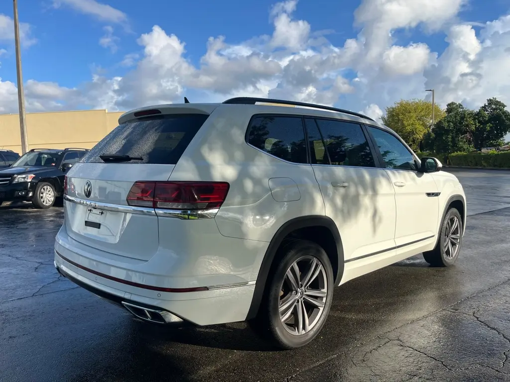 2021 Volkswagen Atlas V6 SE Technology R-Line photo 4
