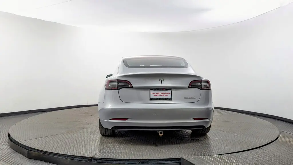 2018 Tesla Model 3 Long Range photo 4