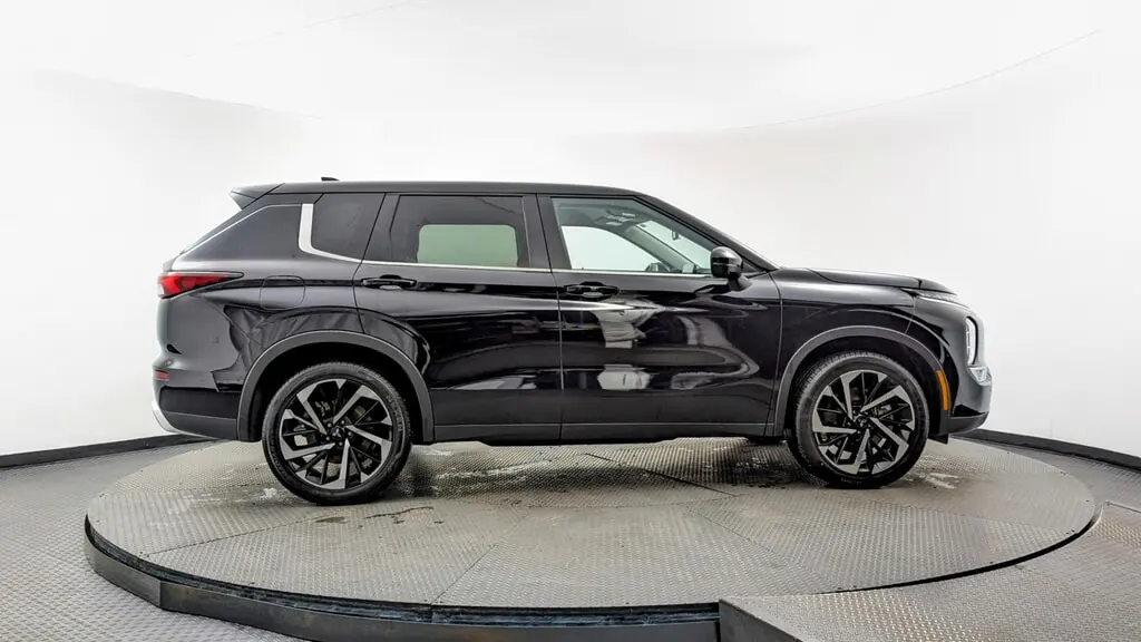 Florida Fine Cars - Used MITSUBISHI OUTLANDER 2024 MIAMI SE