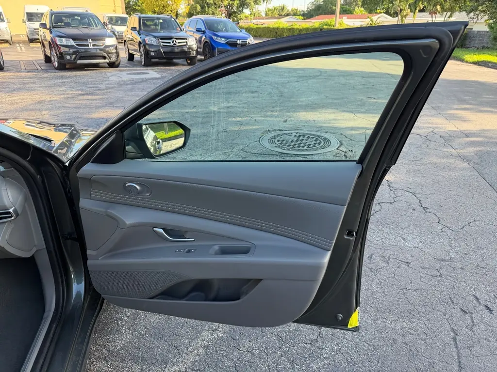 Florida Fine Cars - Used HYUNDAI ELANTRA 2025 WEST PALM SEL CONVENIENCE