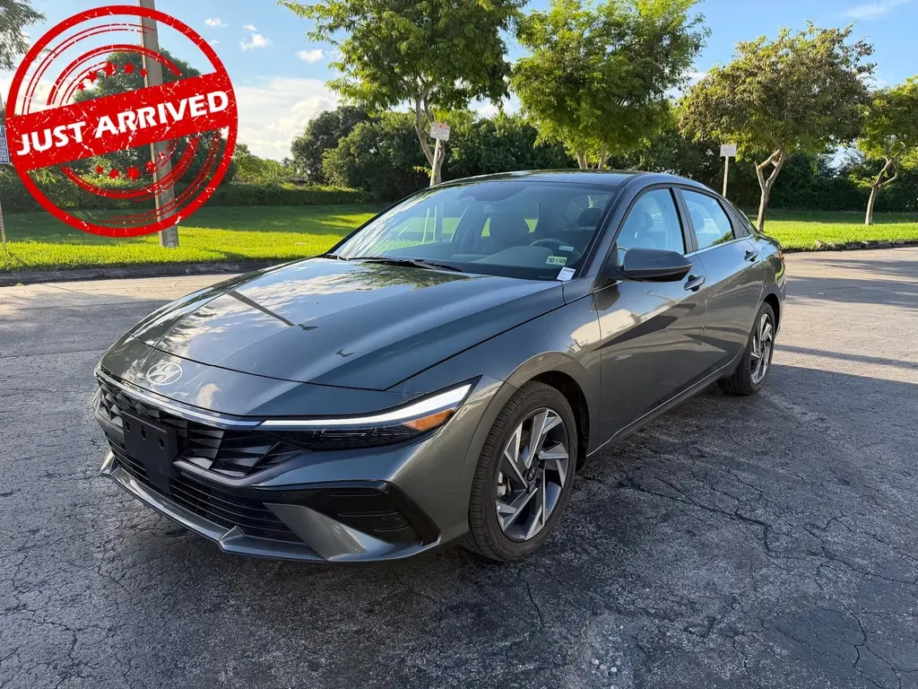 Florida Fine Cars - Used HYUNDAI ELANTRA 2025 WEST PALM SEL CONVENIENCE