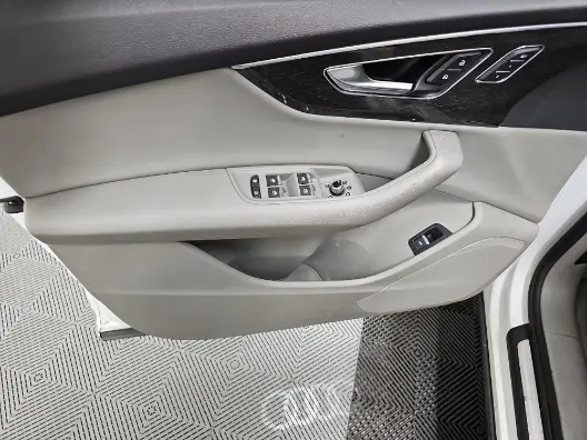 Florida Fine Cars - Used AUDI Q7 2021 MIAMI PREMIUM