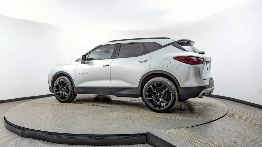 2021 Chevrolet Blazer 2LT photo 3