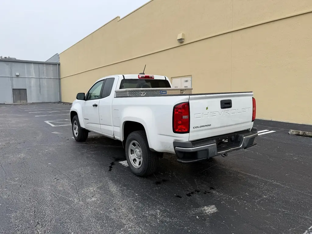 2021 Chevrolet Colorado Work Truck photo 2