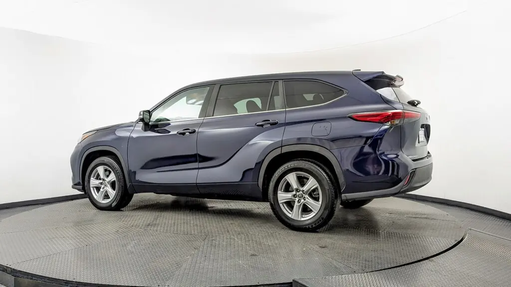 Florida Fine Cars - Used TOYOTA HIGHLANDER 2023 MIAMI L