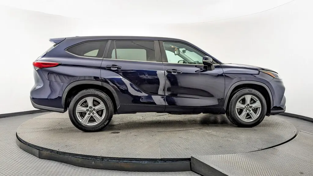 Florida Fine Cars - Used TOYOTA HIGHLANDER 2023 MIAMI L