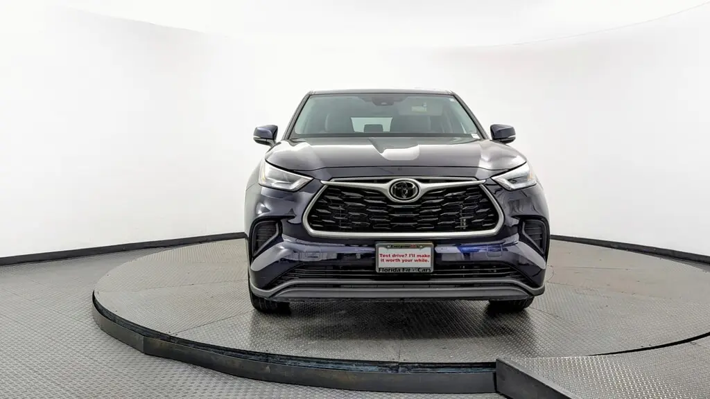 Florida Fine Cars - Used TOYOTA HIGHLANDER 2023 MIAMI L