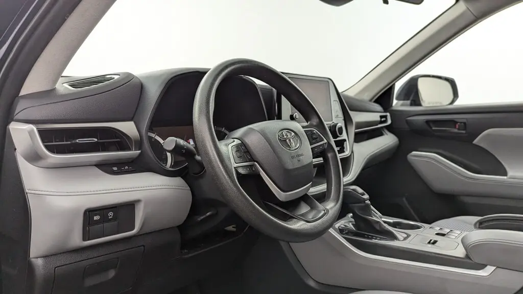 Florida Fine Cars - Used TOYOTA HIGHLANDER 2023 MIAMI L