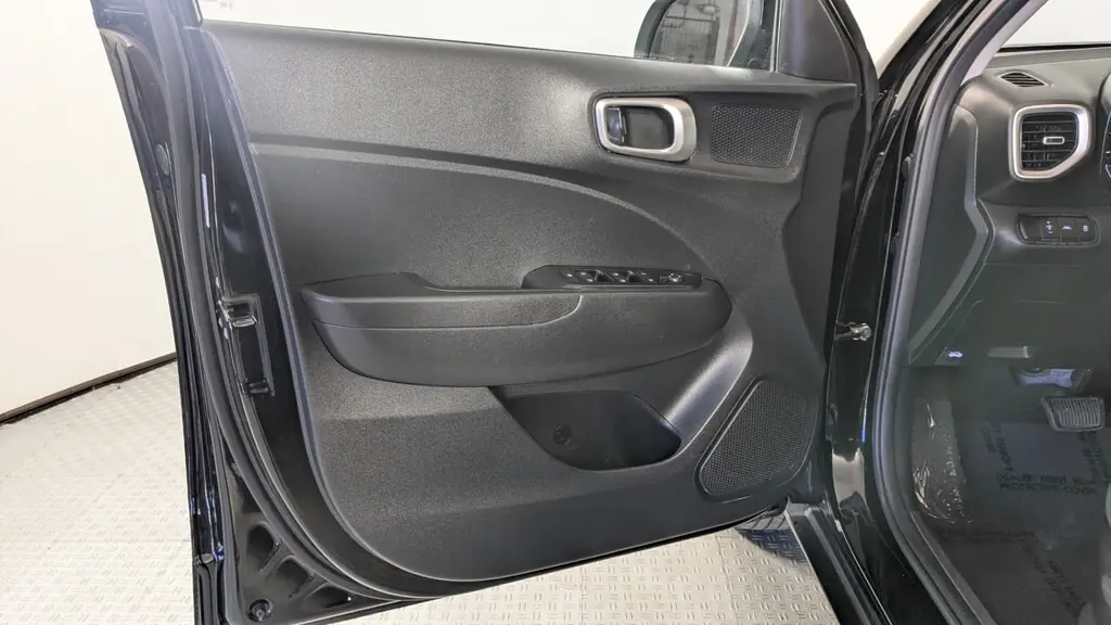 Florida Fine Cars - Used HYUNDAI VENUE 2022 ORLANDO SE
