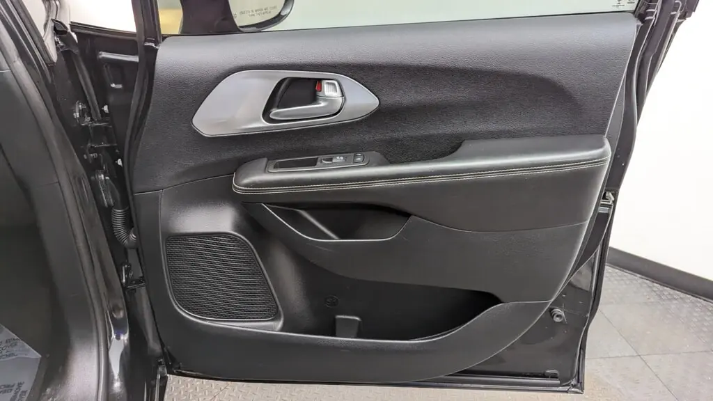 Florida Fine Cars - Used CHRYSLER PACIFICA 2018 MIAMI TOURING PLUS