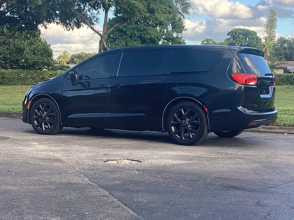 Florida Fine Cars - Used CHRYSLER PACIFICA 2018 MIAMI TOURING PLUS