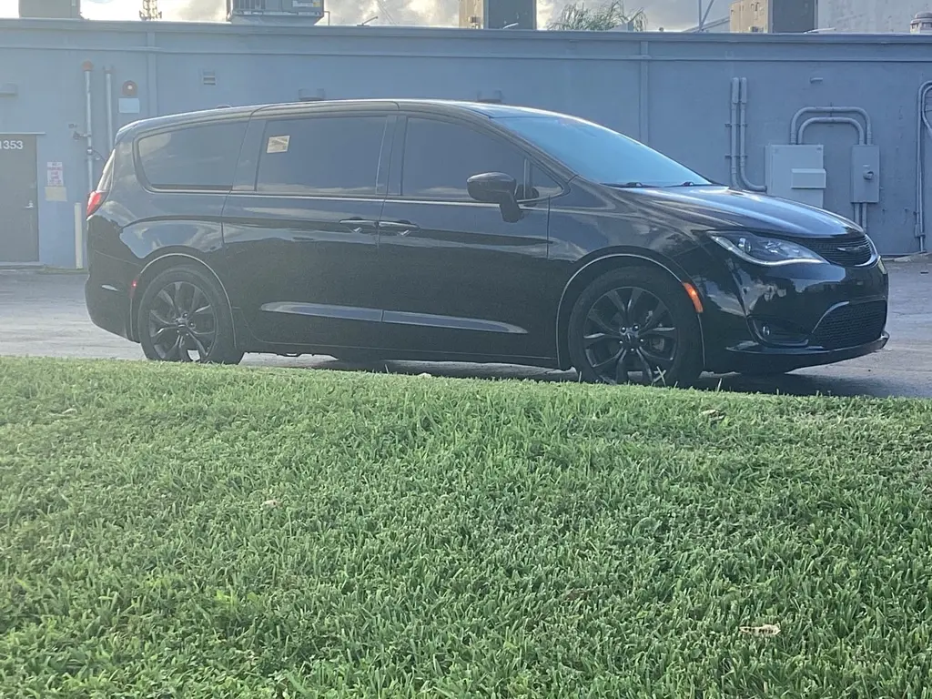 Florida Fine Cars - Used CHRYSLER PACIFICA 2018 MIAMI TOURING PLUS