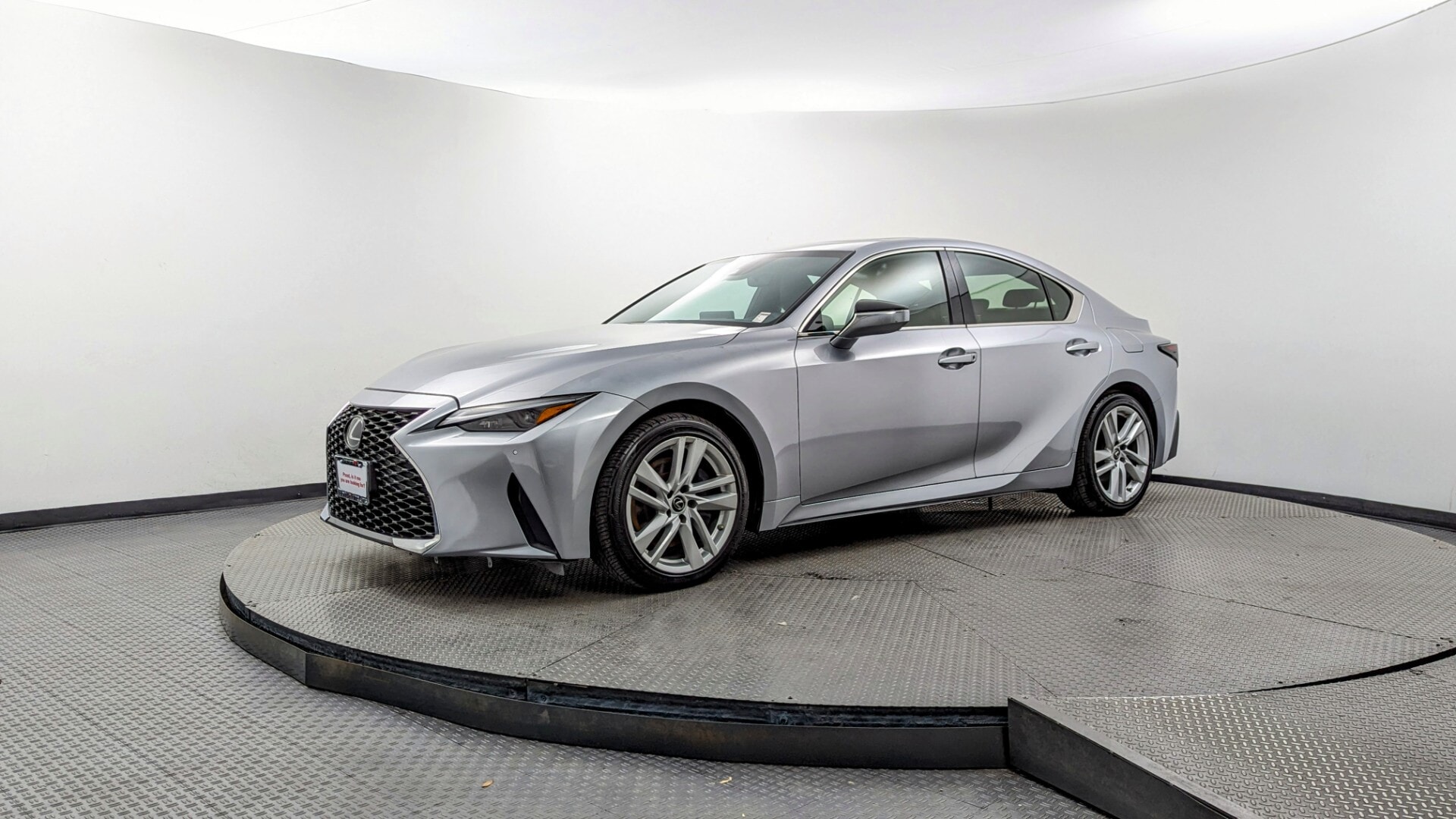 2021 Lexus IS 300's photo