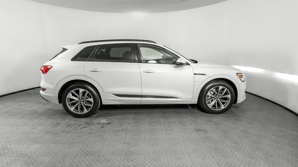 Florida Fine Cars - Used AUDI E-TRON 2021 ORLANDO PREMIUM PLUS