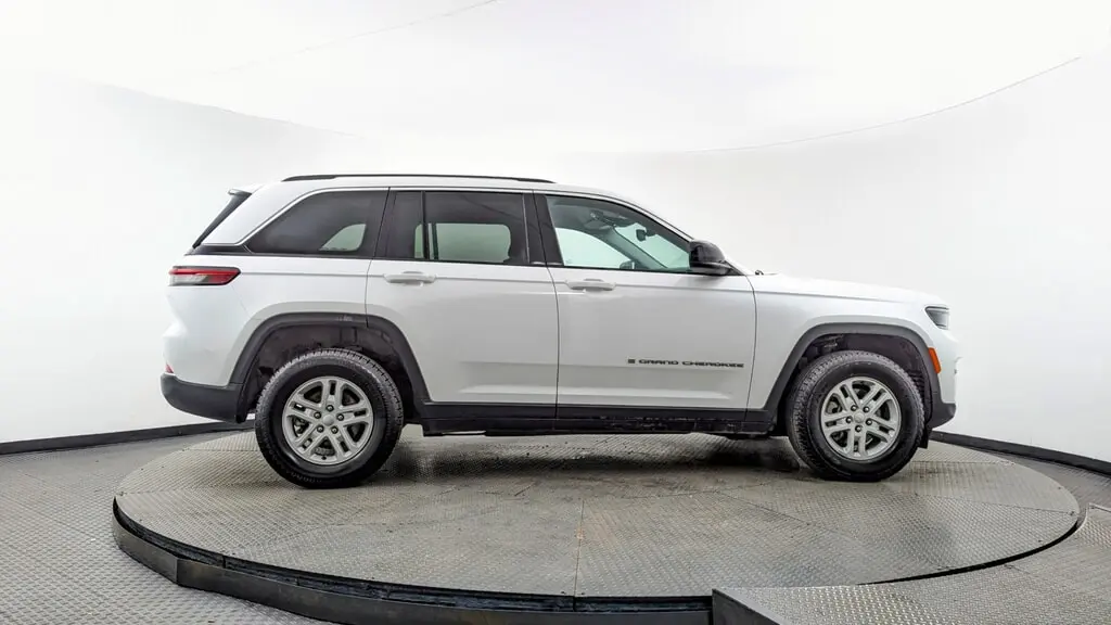 Florida Fine Cars - Used JEEP GRAND CHEROKEE 2024 MARGATE LAREDO