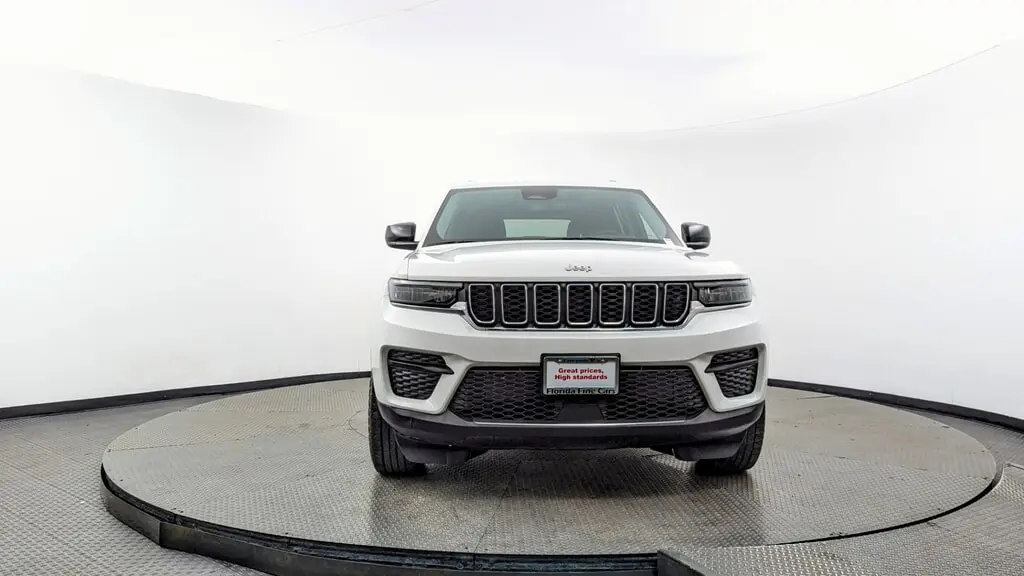 Florida Fine Cars - Used JEEP GRAND CHEROKEE 2024 MARGATE LAREDO