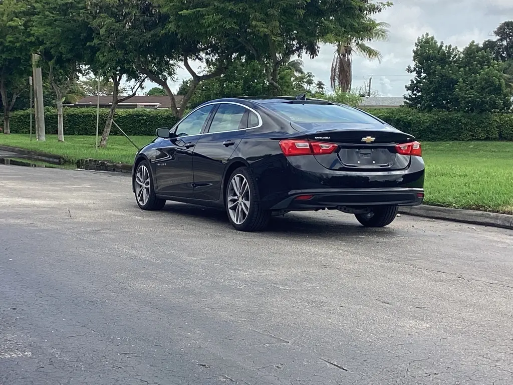 2023 Chevrolet Malibu 1LT photo 4